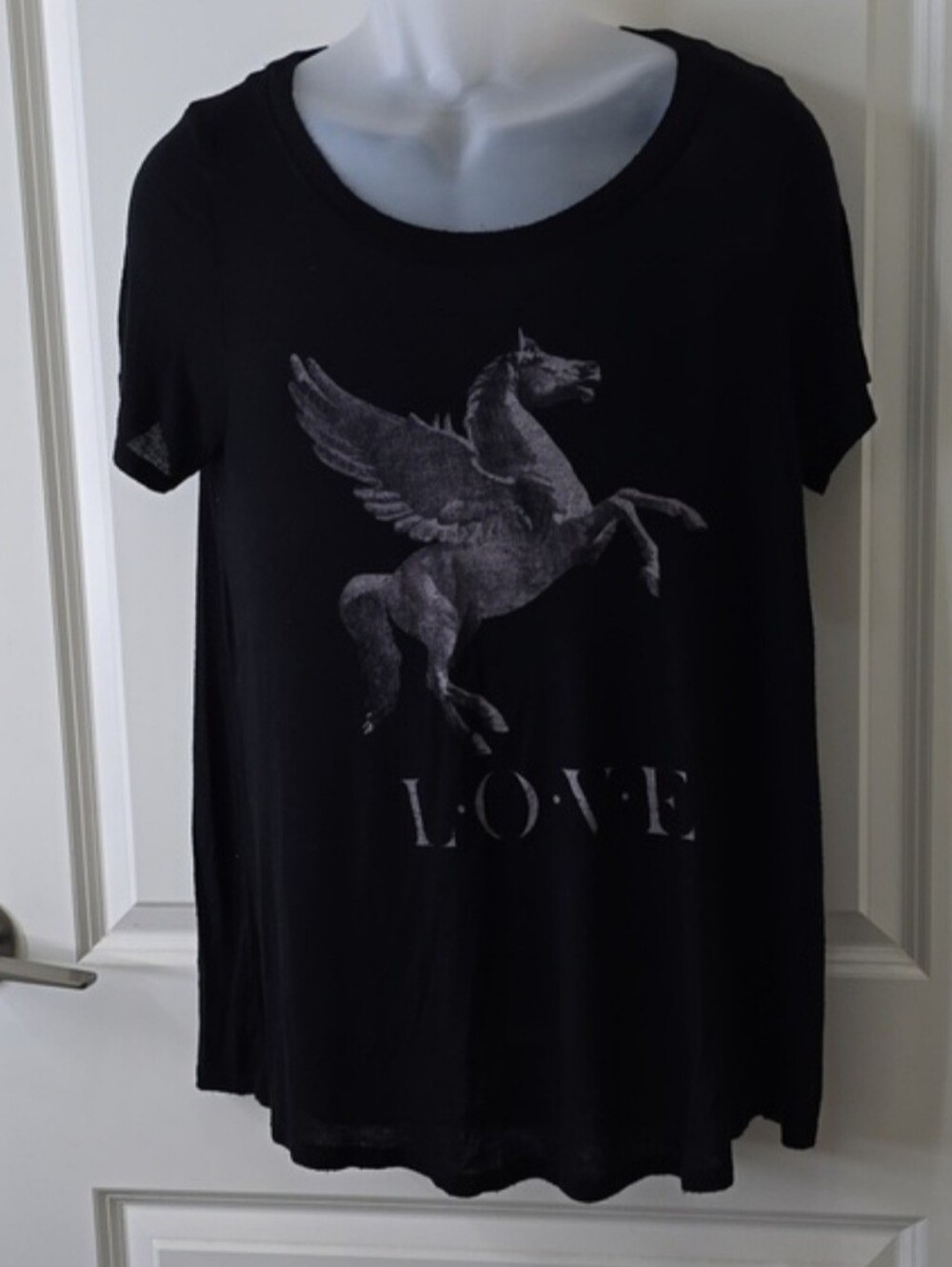Forever 21 Black Pegasus Graphic Scoop Neck Tee - Women Size XL